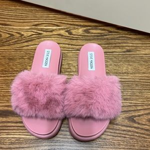 Steve Madden pink slides